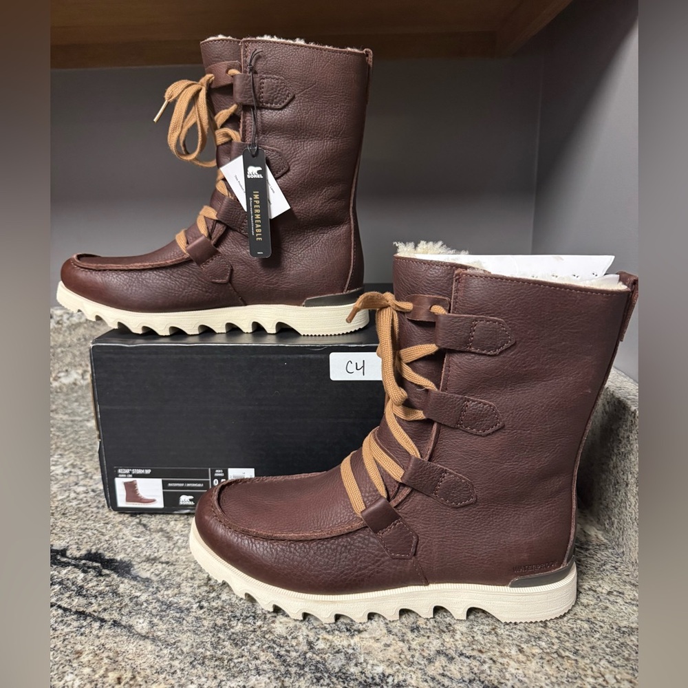Sorel Men’s Kezar Storm WP Boot - Waterproof Leather Winter Boots - Picture 4 of 9